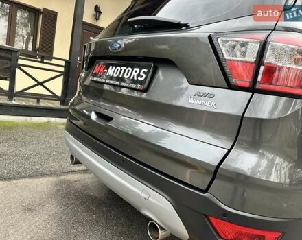 Серый Форд Куга, объемом двигателя 2 л и пробегом 226 тыс. км за 17500 $, фото 17 на Automoto.ua