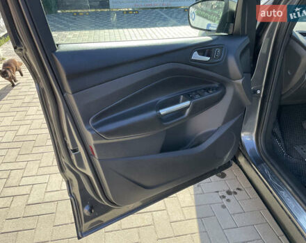 Форд Куга 2019 в Шепетовке на Automoto.ua Серый Форд Куга, объемом двигателя 2 л и пробегом 245 тыс. км за 16000 $, фото 8 на Automoto.ua