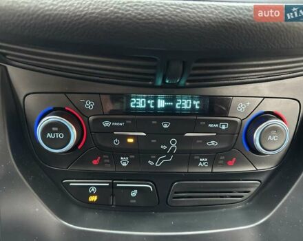 Серый Форд Куга, объемом двигателя 2 л и пробегом 226 тыс. км за 17500 $, фото 35 на Automoto.ua