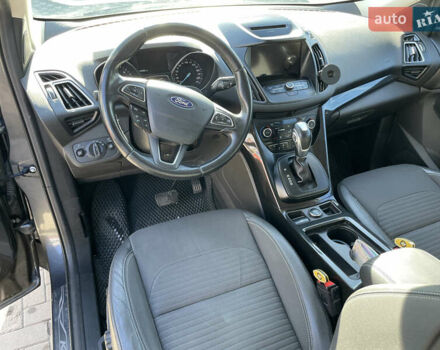 Форд Куга 2019 в Шепетовке на Automoto.ua Серый Форд Куга, объемом двигателя 2 л и пробегом 245 тыс. км за 16000 $, фото 19 на Automoto.ua