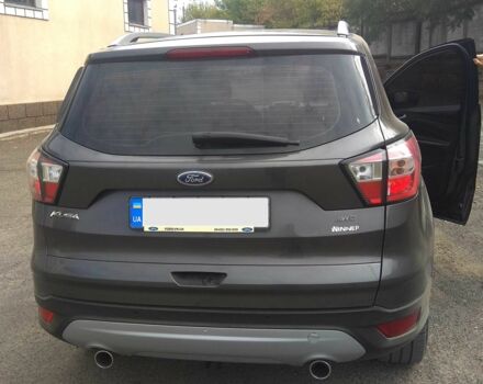 Серый Форд Куга, объемом двигателя 2 л и пробегом 95 тыс. км за 17700 $, фото 5 на Automoto.ua
