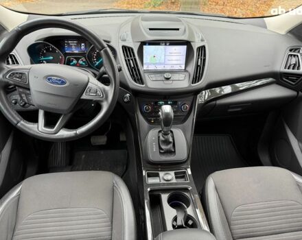 Серый Форд Куга, объемом двигателя 1.5 л и пробегом 36 тыс. км за 19990 $, фото 17 на Automoto.ua