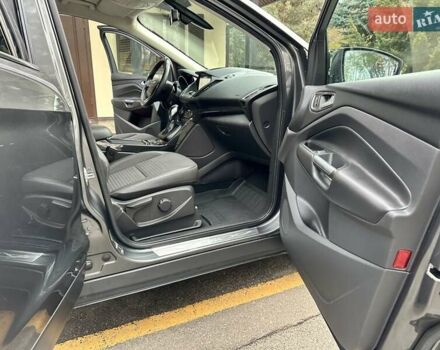 Серый Форд Куга, объемом двигателя 2 л и пробегом 226 тыс. км за 17500 $, фото 38 на Automoto.ua