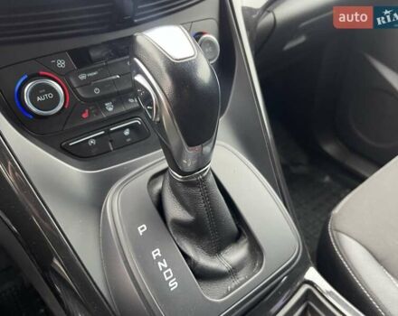 Серый Форд Куга, объемом двигателя 1.5 л и пробегом 88 тыс. км за 17900 $, фото 13 на Automoto.ua