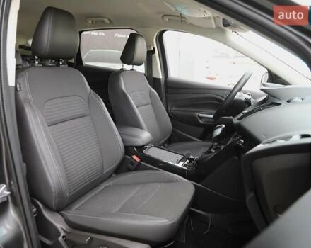 Серый Форд Куга, объемом двигателя 1.5 л и пробегом 166 тыс. км за 16500 $, фото 7 на Automoto.ua