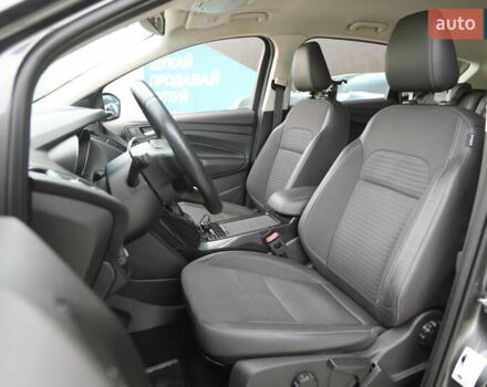 Серый Форд Куга, объемом двигателя 1.5 л и пробегом 166 тыс. км за 16500 $, фото 4 на Automoto.ua