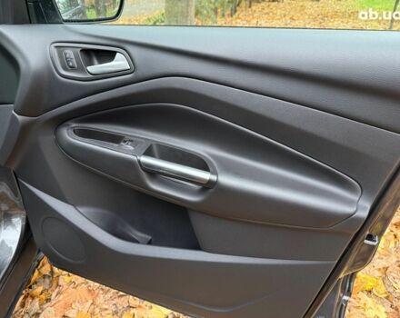 Серый Форд Куга, объемом двигателя 1.5 л и пробегом 36 тыс. км за 19990 $, фото 21 на Automoto.ua