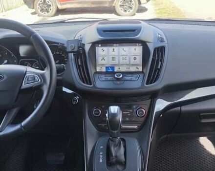 Форд Куга 2019 в Хмельнике на Automoto.ua Серый Форд Куга, объемом двигателя 1.5 л и пробегом 58 тыс. км за 18900 $, фото 4 на Automoto.ua