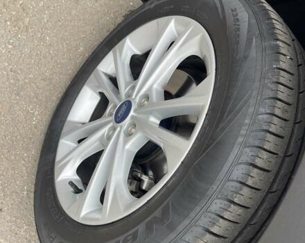 Серый Форд Куга, объемом двигателя 1.5 л и пробегом 88 тыс. км за 17900 $, фото 9 на Automoto.ua