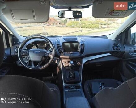 Серый Форд Куга, объемом двигателя 2 л и пробегом 164 тыс. км за 15500 $, фото 20 на Automoto.ua