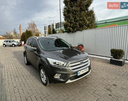 Форд Куга 2019 в Ивано-Франковске на Automoto.ua Серый Форд Куга, объемом двигателя 2 л и пробегом 72 тыс. км за 19800 $, фото 12 на Automoto.ua
