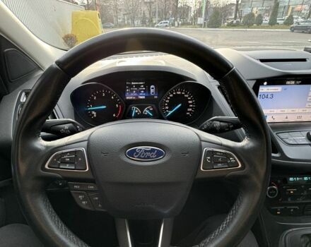 Серый Форд Куга, объемом двигателя 2 л и пробегом 82 тыс. км за 18800 $, фото 5 на Automoto.ua