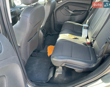 Форд Куга 2019 в Шепетовке на Automoto.ua Серый Форд Куга, объемом двигателя 2 л и пробегом 245 тыс. км за 16000 $, фото 10 на Automoto.ua