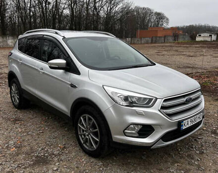 Сірий Форд Куга, об'ємом двигуна 1.5 л та пробігом 171 тис. км за 14999 $, фото 2 на Automoto.ua