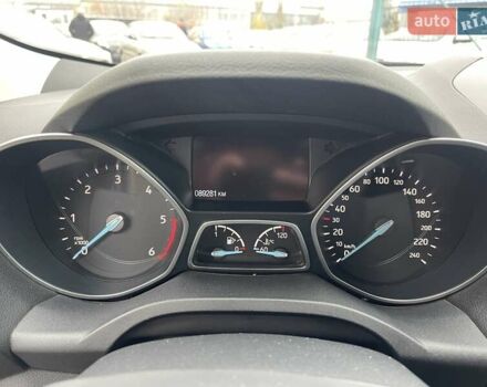 Серый Форд Куга, объемом двигателя 1.5 л и пробегом 88 тыс. км за 17900 $, фото 16 на Automoto.ua