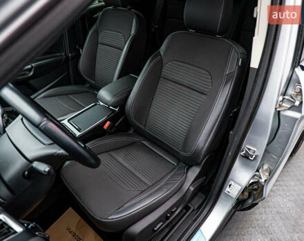 Серый Форд Куга, объемом двигателя 2 л и пробегом 128 тыс. км за 17705 $, фото 8 на Automoto.ua