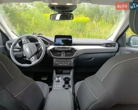 Серый Форд Куга, объемом двигателя 1.5 л и пробегом 54 тыс. км за 22500 $, фото 9 на Automoto.ua