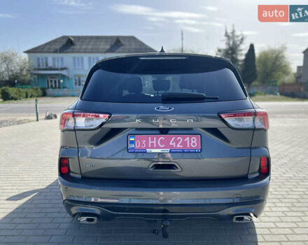 Сірий Форд Куга, об'ємом двигуна 2 л та пробігом 232 тис. км за 23487 $, фото 7 на Automoto.ua