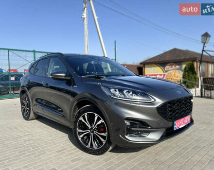 Сірий Форд Куга, об'ємом двигуна 2 л та пробігом 232 тис. км за 23487 $, фото 3 на Automoto.ua