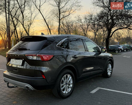 Серый Форд Куга, объемом двигателя 1.5 л и пробегом 142 тыс. км за 20500 $, фото 4 на Automoto.ua