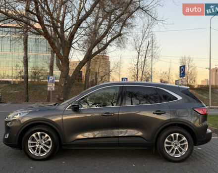 Серый Форд Куга, объемом двигателя 1.5 л и пробегом 142 тыс. км за 20500 $, фото 6 на Automoto.ua