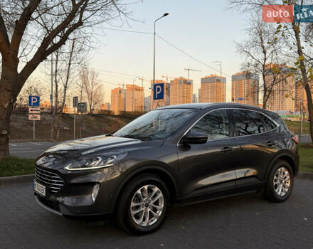 Серый Форд Куга, объемом двигателя 1.5 л и пробегом 142 тыс. км за 20500 $, фото 3 на Automoto.ua