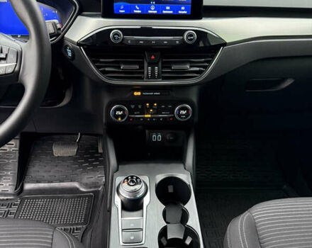 Серый Форд Куга, объемом двигателя 1.5 л и пробегом 68 тыс. км за 22500 $, фото 15 на Automoto.ua