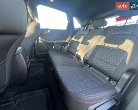 Серый Форд Куга, объемом двигателя 1.5 л и пробегом 2 тыс. км за 27525 $, фото 14 на Automoto.ua