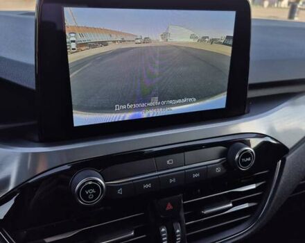 Сірий Форд Куга, об'ємом двигуна 2.49 л та пробігом 27 тис. км за 27200 $, фото 1 на Automoto.ua