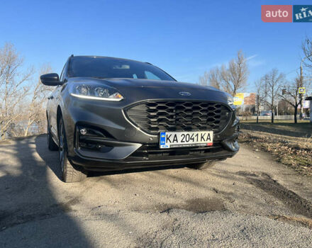 Серый Форд Куга, объемом двигателя 1.5 л и пробегом 2 тыс. км за 27525 $, фото 9 на Automoto.ua