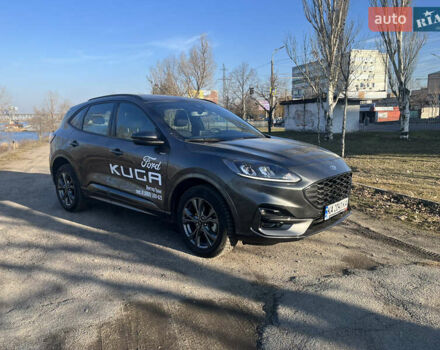 Серый Форд Куга, объемом двигателя 1.5 л и пробегом 2 тыс. км за 27525 $, фото 7 на Automoto.ua