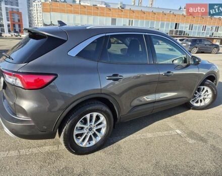 Сірий Форд Куга, об'ємом двигуна 2.49 л та пробігом 27 тис. км за 27200 $, фото 8 на Automoto.ua