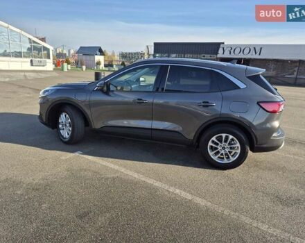 Сірий Форд Куга, об'ємом двигуна 2.49 л та пробігом 27 тис. км за 27200 $, фото 9 на Automoto.ua