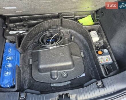 Сірий Форд Куга, об'ємом двигуна 2.49 л та пробігом 27 тис. км за 27200 $, фото 34 на Automoto.ua