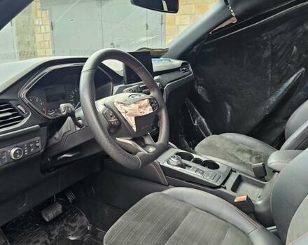 Серый Форд Куга, объемом двигателя 1.5 л и пробегом 43 тыс. км за 15700 $, фото 23 на Automoto.ua