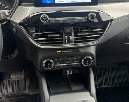 Серый Форд Куга, объемом двигателя 1.5 л и пробегом 26 тыс. км за 24700 $, фото 10 на Automoto.ua