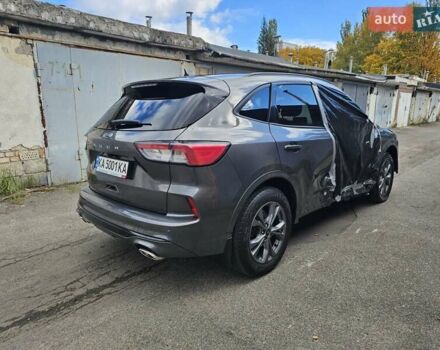 Серый Форд Куга, объемом двигателя 1.5 л и пробегом 43 тыс. км за 15700 $, фото 5 на Automoto.ua