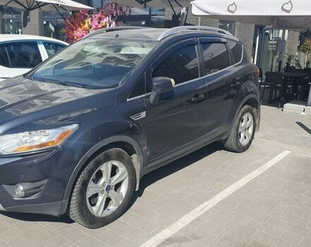 Сірий Форд Куга, об'ємом двигуна 2 л та пробігом 230 тис. км за 8200 $, фото 1 на Automoto.ua