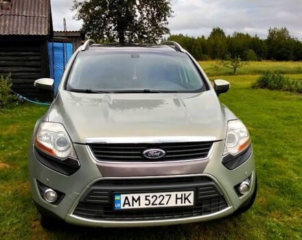 Серый Форд Куга, объемом двигателя 2 л и пробегом 401 тыс. км за 8000 $, фото 1 на Automoto.ua