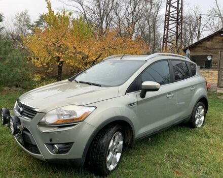 Серый Форд Куга, объемом двигателя 0 л и пробегом 219 тыс. км за 5600 $, фото 1 на Automoto.ua