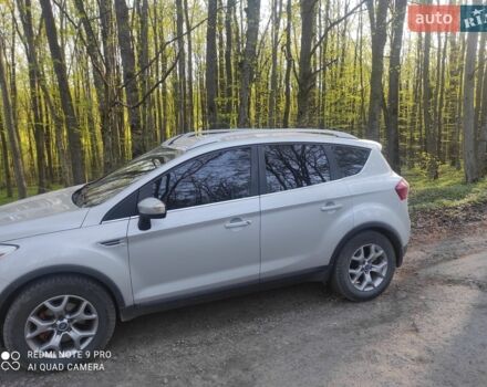 Сірий Форд Куга, об'ємом двигуна 2 л та пробігом 370 тис. км за 8000 $, фото 1 на Automoto.ua