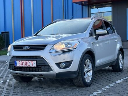 Серый Форд Куга, объемом двигателя 2 л и пробегом 290 тыс. км за 4400 $, фото 1 на Automoto.ua