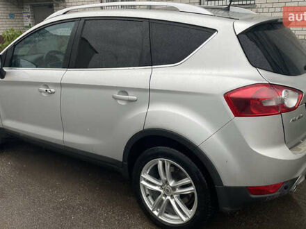 Сірий Форд Куга, об'ємом двигуна 2 л та пробігом 155 тис. км за 9000 $, фото 1 на Automoto.ua