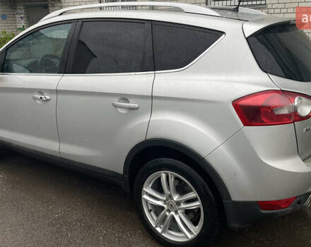 Сірий Форд Куга, об'ємом двигуна 2 л та пробігом 155 тис. км за 9000 $, фото 1 на Automoto.ua