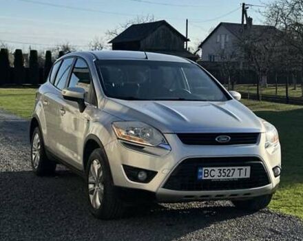 Серый Форд Куга, объемом двигателя 2 л и пробегом 184 тыс. км за 9600 $, фото 1 на Automoto.ua