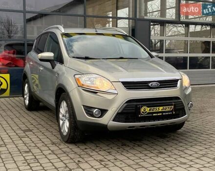 Серый Форд Куга, объемом двигателя 2 л и пробегом 248 тыс. км за 11300 $, фото 1 на Automoto.ua