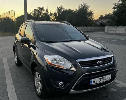 Серый Форд Куга, объемом двигателя 2 л и пробегом 280 тыс. км за 9245 $, фото 1 на Automoto.ua