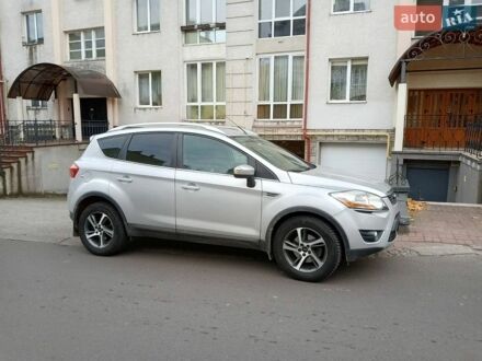 Сірий Форд Куга, об'ємом двигуна 2 л та пробігом 152 тис. км за 8950 $, фото 1 на Automoto.ua