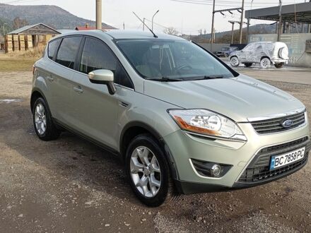 Сірий Форд Куга, об'ємом двигуна 2 л та пробігом 300 тис. км за 9200 $, фото 1 на Automoto.ua