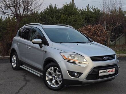 Серый Форд Куга, объемом двигателя 2 л и пробегом 289 тыс. км за 9999 $, фото 1 на Automoto.ua